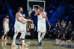 NBA历史仅3队5连季后赛客场赢分10+：13热火 17勇士 今年尼克斯